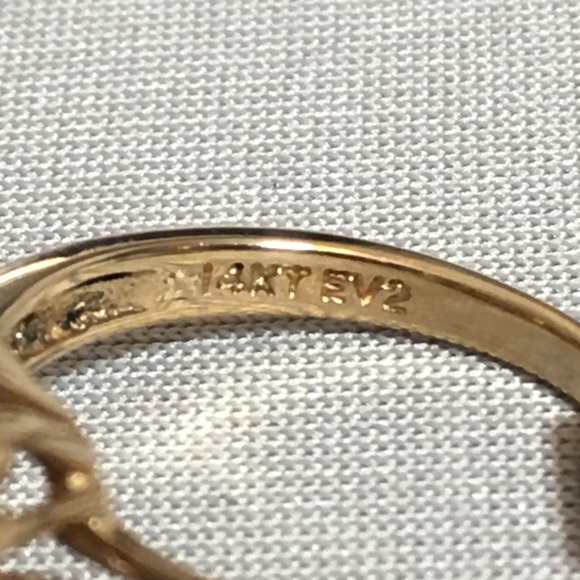 EMERALD AND DIAMOND COCKTAIL RING - Picture 4 of 7